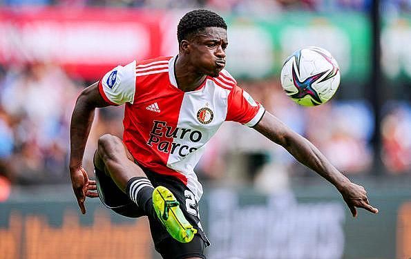 这不禁让我 这不禁让我